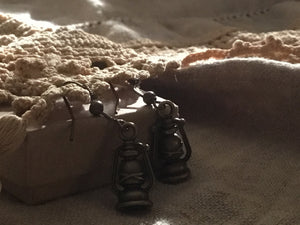 Lantern hook earrings