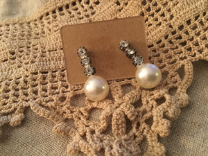 Rhinestone & pearl drop earrings