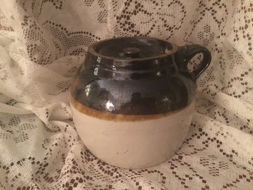 Stoneware beanpot with lid