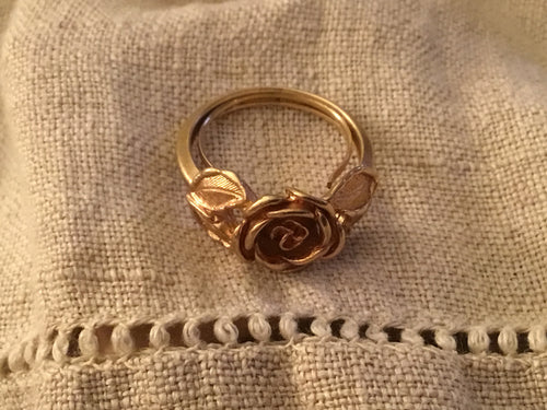 Rose gold vintage ring
