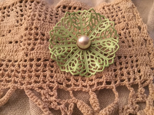 Vintage mint & pearl brooch